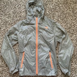 Women’s medium north face shell